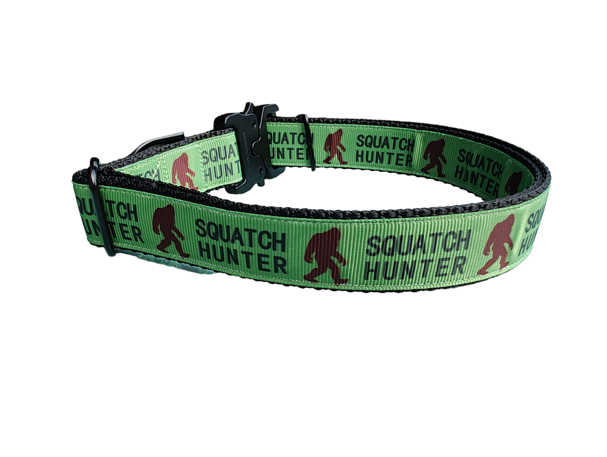 Squatch Hunter Nylon Dog Collar: LG YKK Plastic Buckle