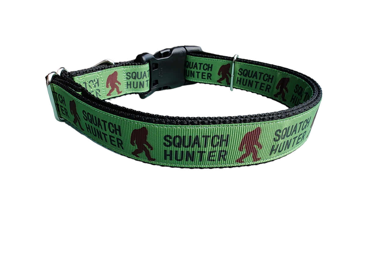 Squatch Hunter Nylon Dog Collar: MD YKK Plastic Buckle